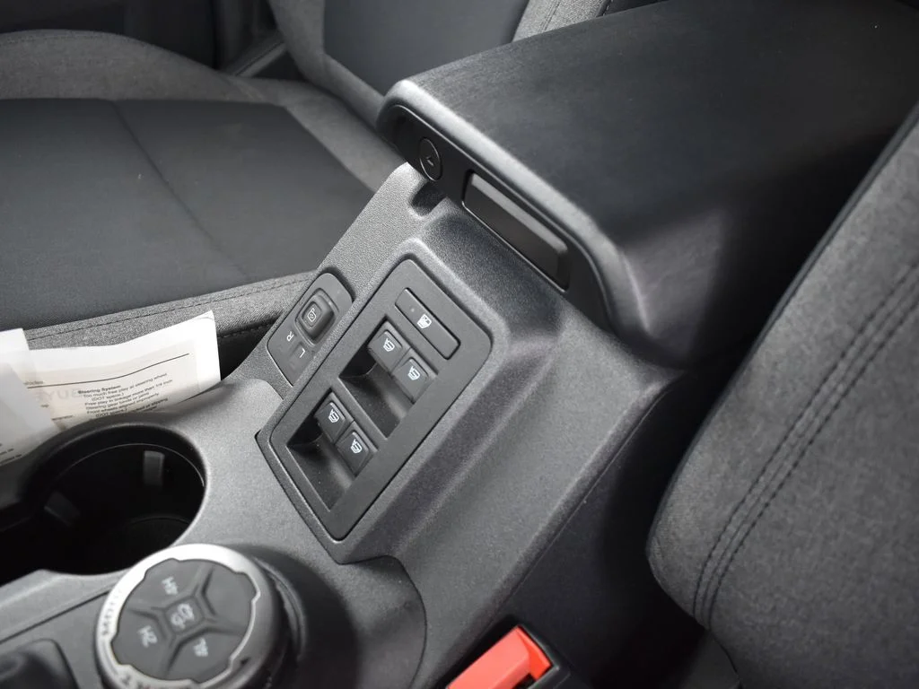 2022 Ford Bronco 4-Door Base - Photo 25