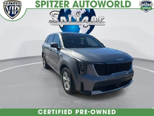 Used 2024 Silver Kia LX image 4