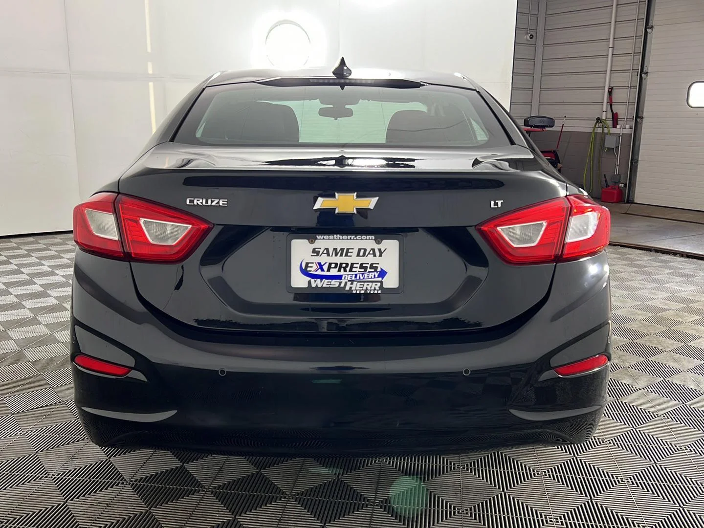 Used 2018 Mosaic Black Metallic Chevrolet LT image 6