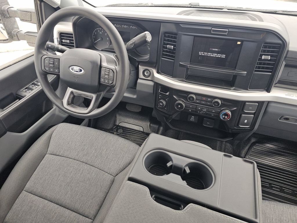 New 2026 Oxford White Ford XL image 29