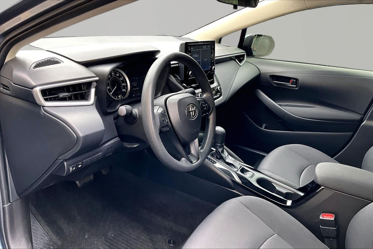Used 2022 Celestite Toyota LE image 18