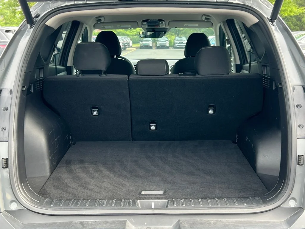 Used 2025 Gray Nissan SV image 34