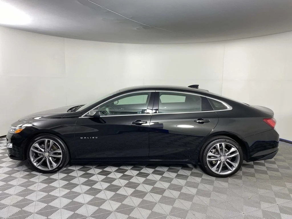 Used 2024 Black Chevrolet LT image 5