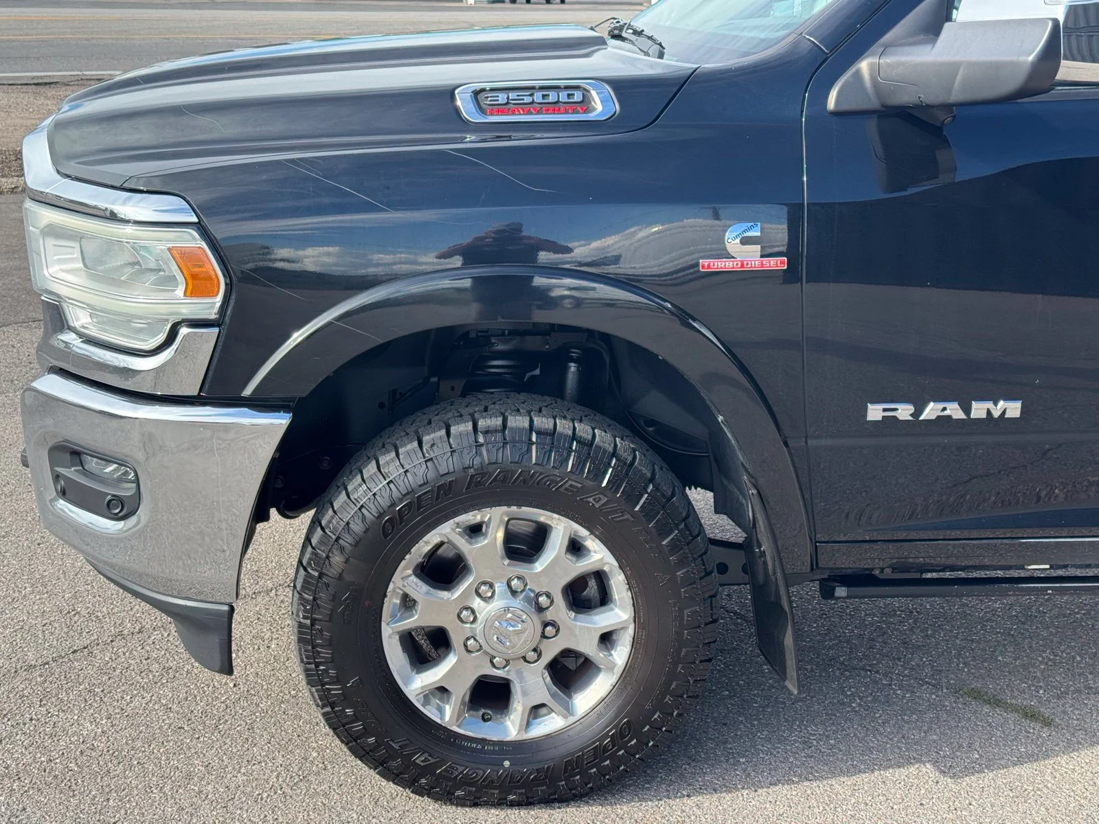 Used 2020 Black Ram Laramie image 12