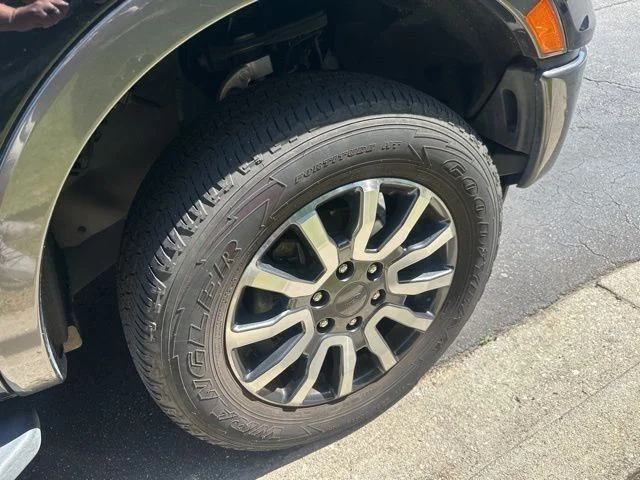 Used 2019 Black Ford XLT image 37