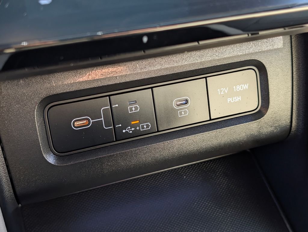 2025 Hyundai Tucson Limited - Photo 29