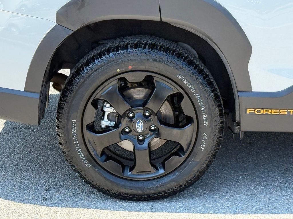 Used 2025 White Subaru Wilderness image 13