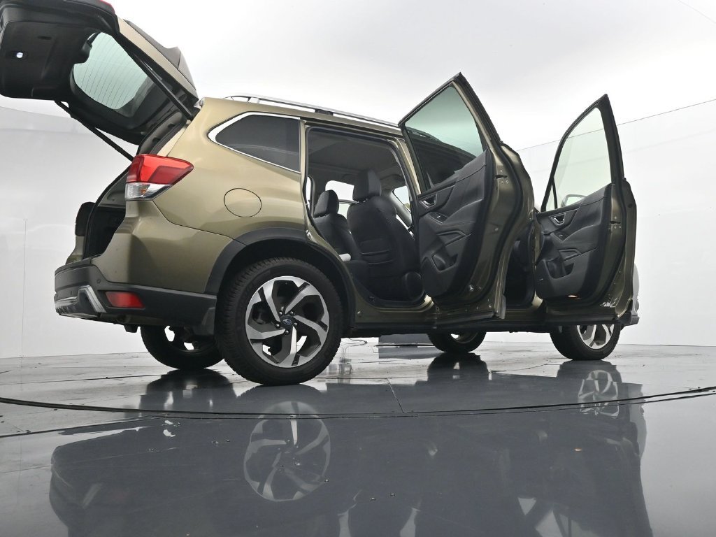 Used 2022 Brown Subaru Touring image 29