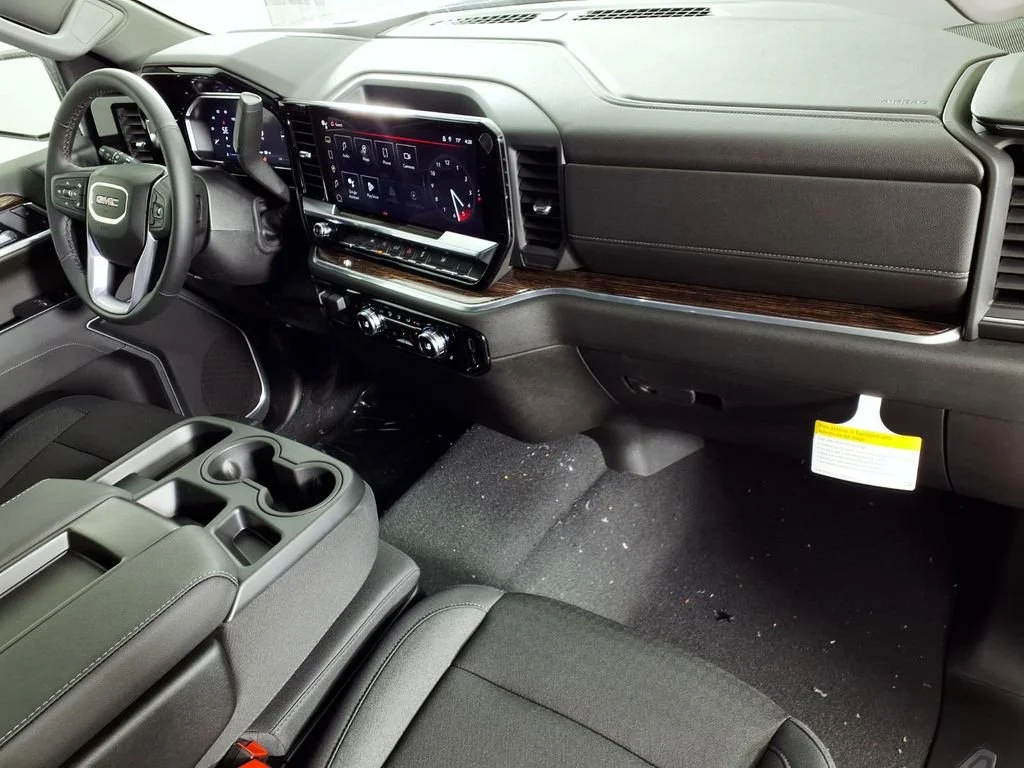 New 2026 Summit White GMC Elevation image 26