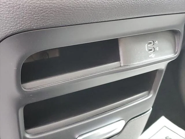2026 Chrysler Pacifica Select - Photo 21