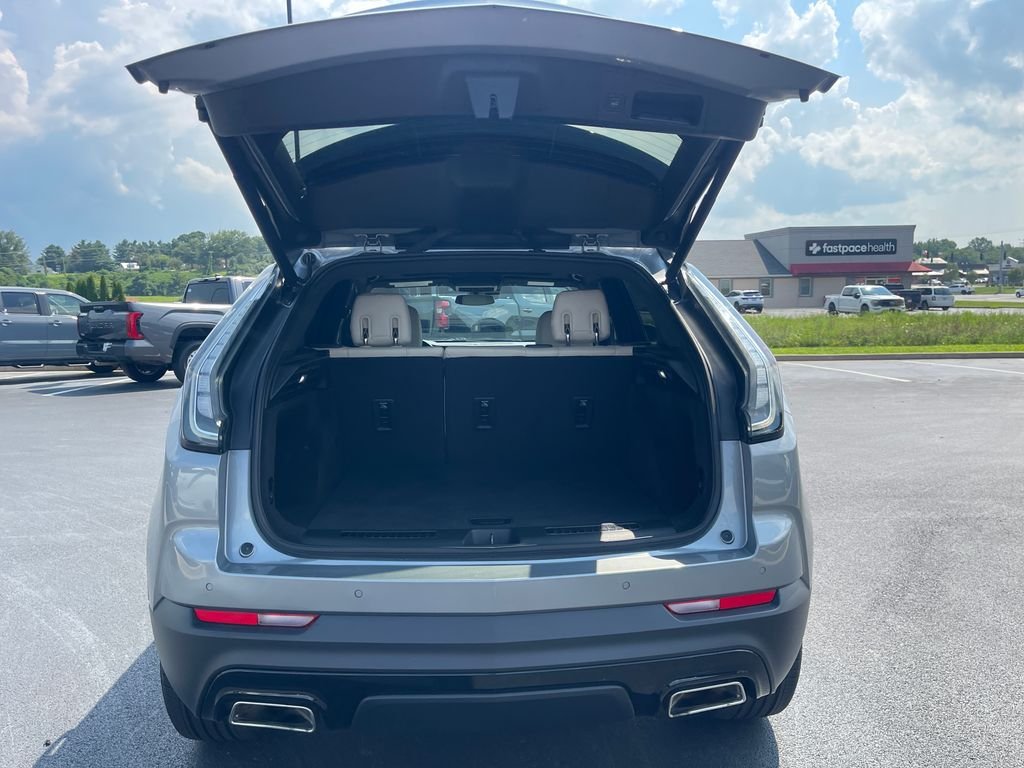 Used 2023 Silver Cadillac Sport image 9