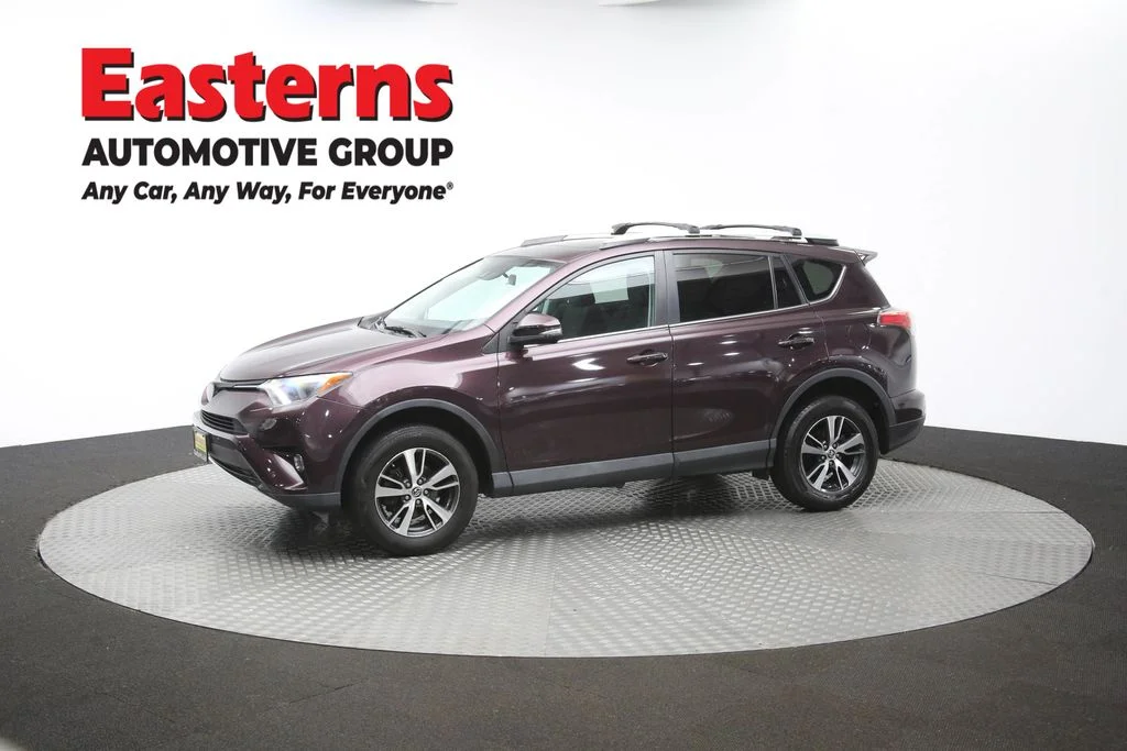 Used 2016 Black Toyota XLE image 59