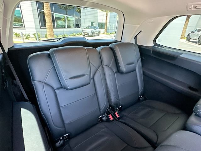 Used 2018  Mercedes-Benz GLS 550 image 30