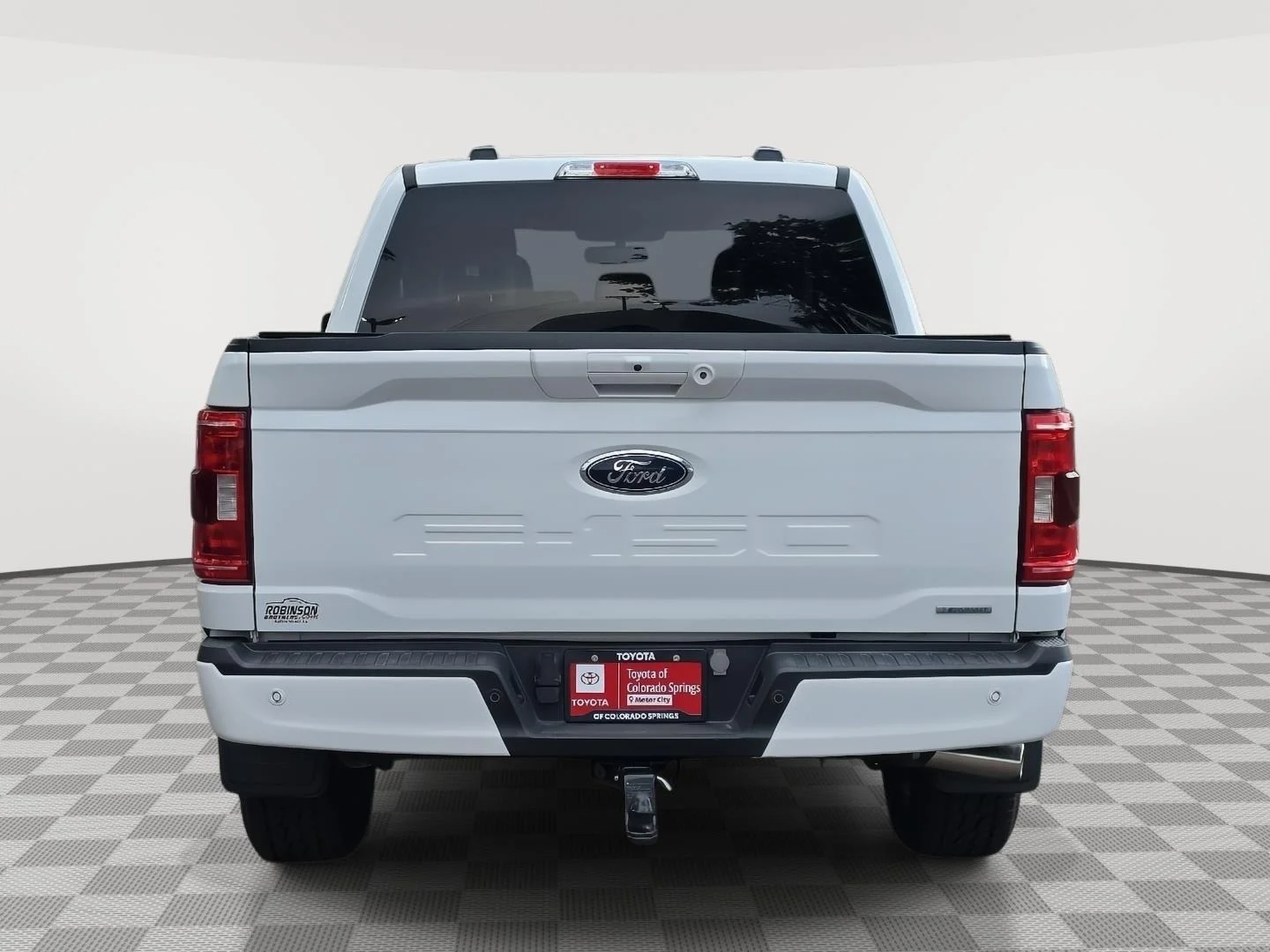 Used 2023 Oxford White Ford XLT image 13