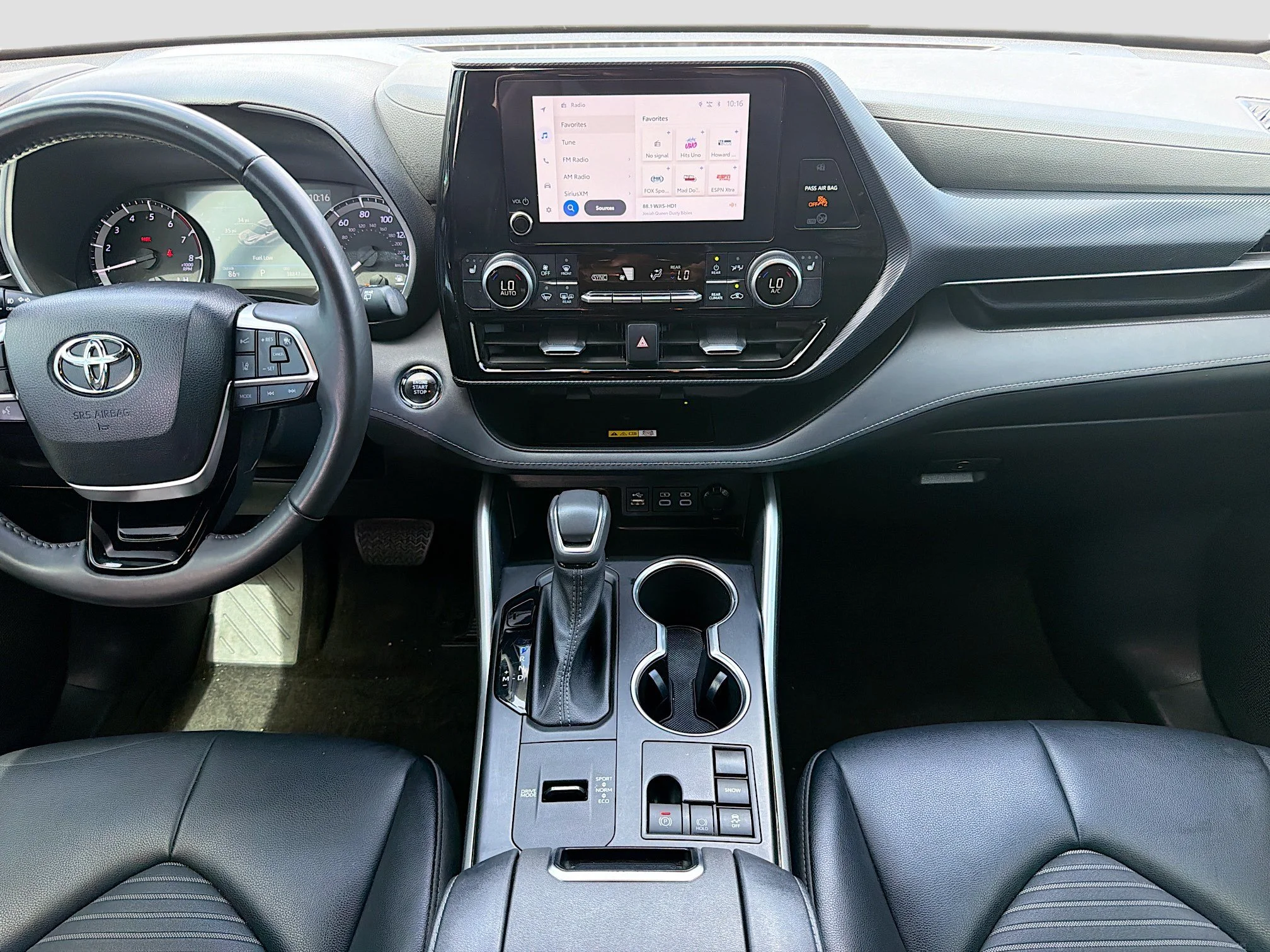 Used 2023 Pearl Toyota XSE image 19
