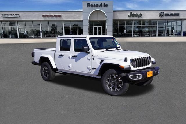 2026 Jeep Gladiator Sahara Auto's photo