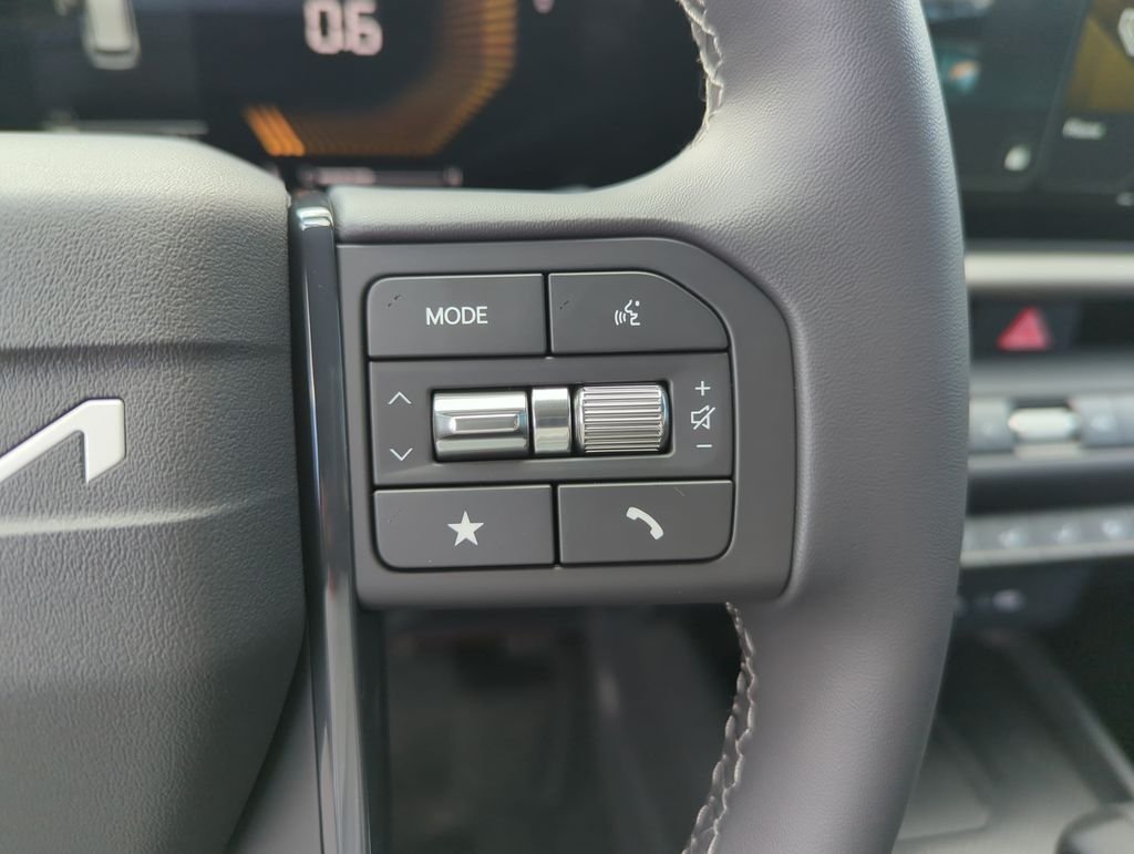New 2027 Frost Blue / Black Roof Kia S image 23
