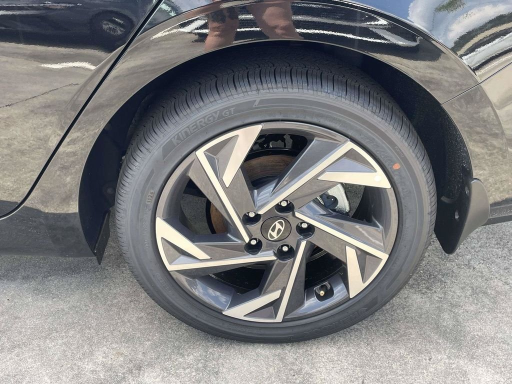 New 2026 Black Hyundai Limited image 25