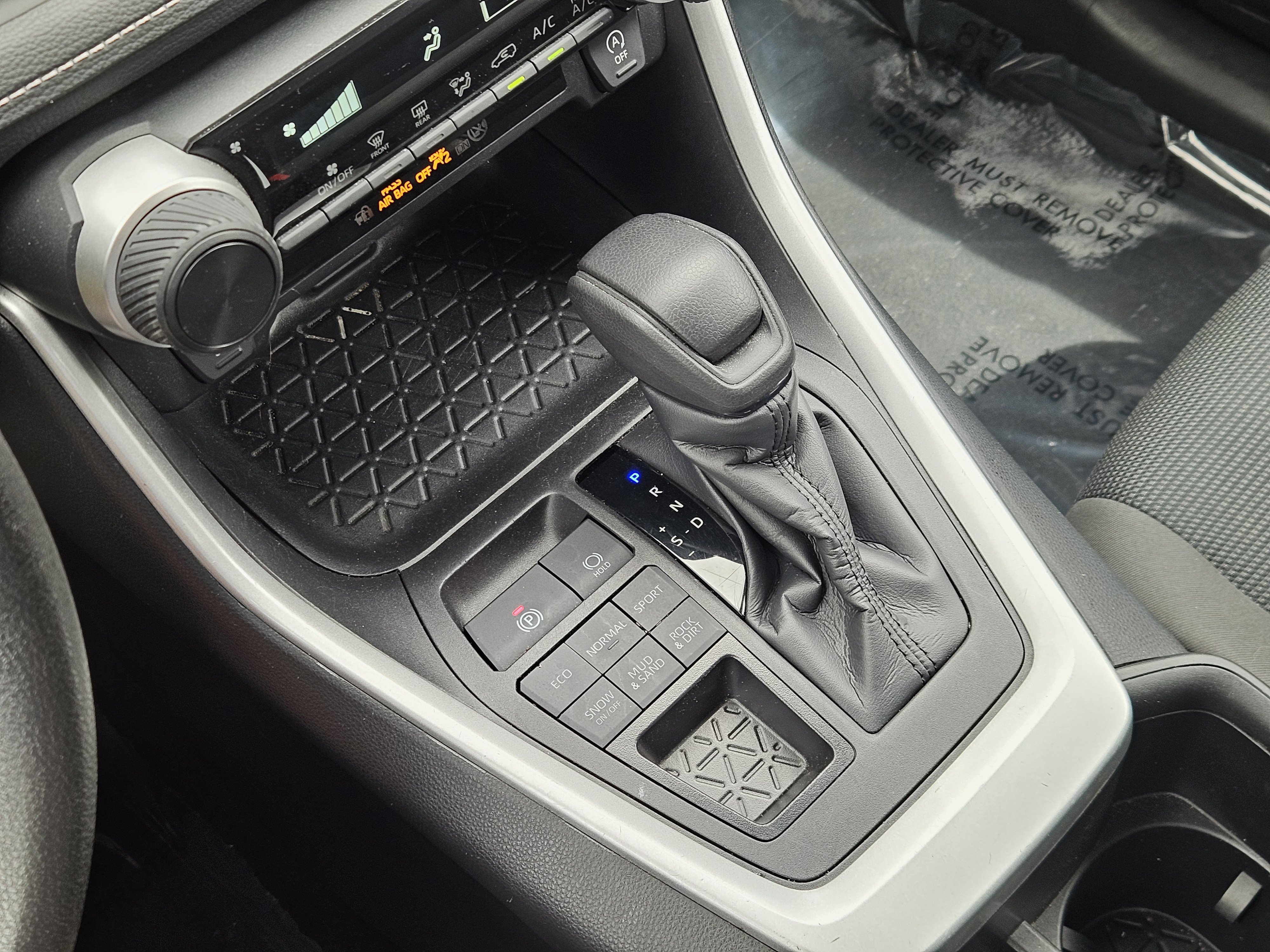 Used 2024  Toyota LE image 21