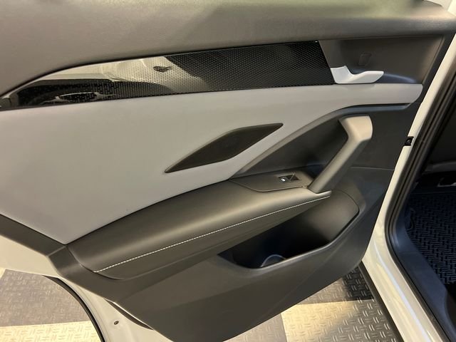 New 2026 White Volkswagen 2.0T SE image 11