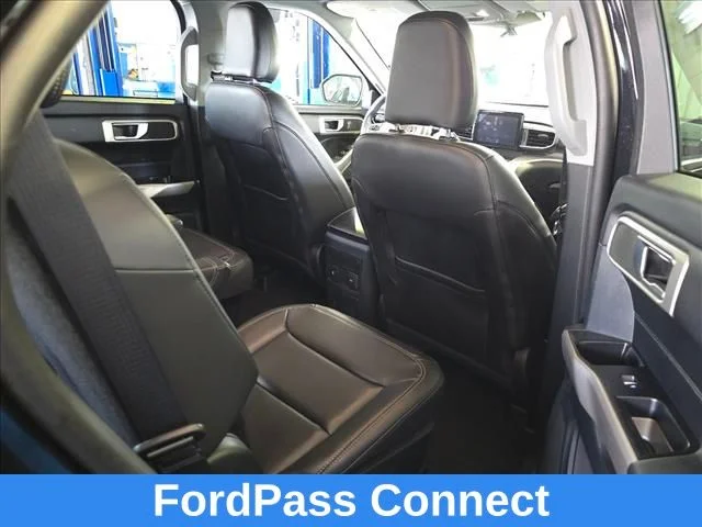 Used 2023 Black Ford XLT image 28