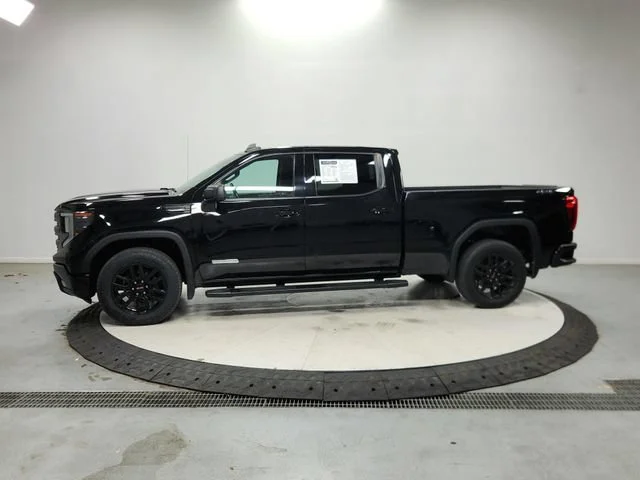 Used 2023 ONYX BLACK GMC Elevation image 5