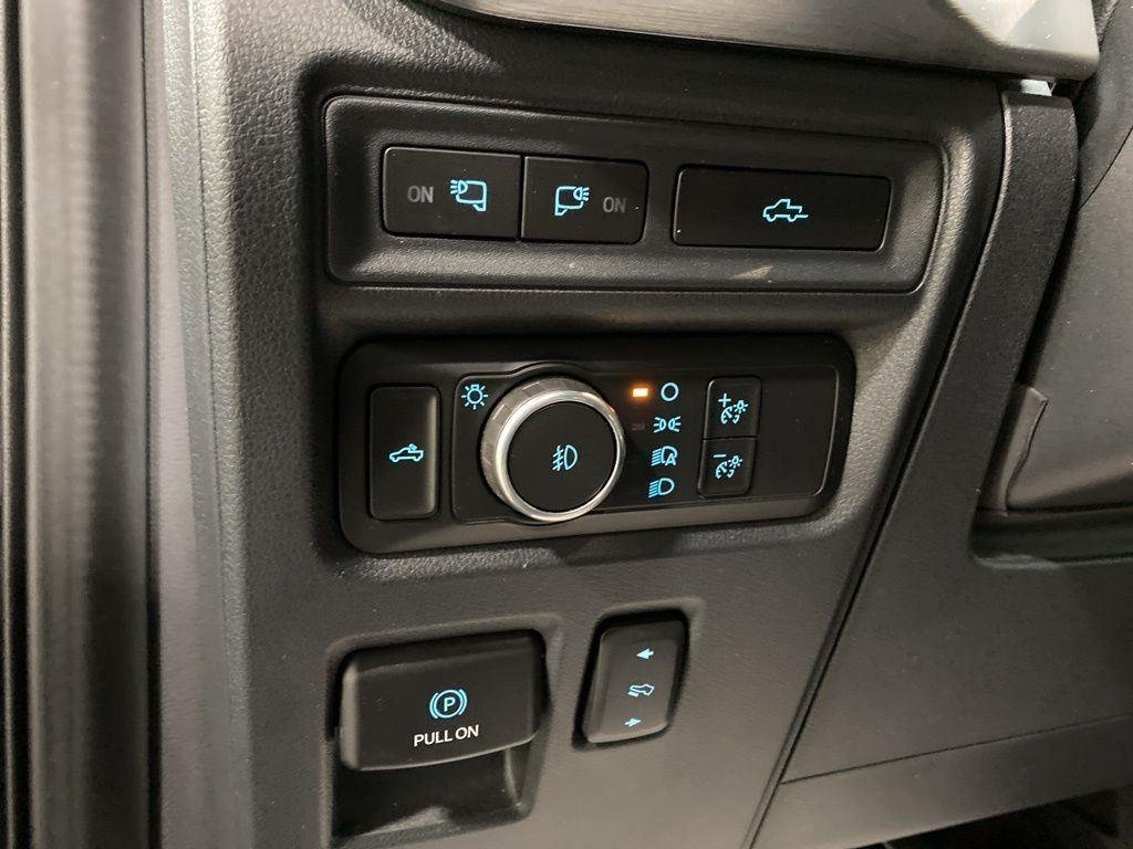 Used 2021 Black Metallic Ford LARIAT image 20