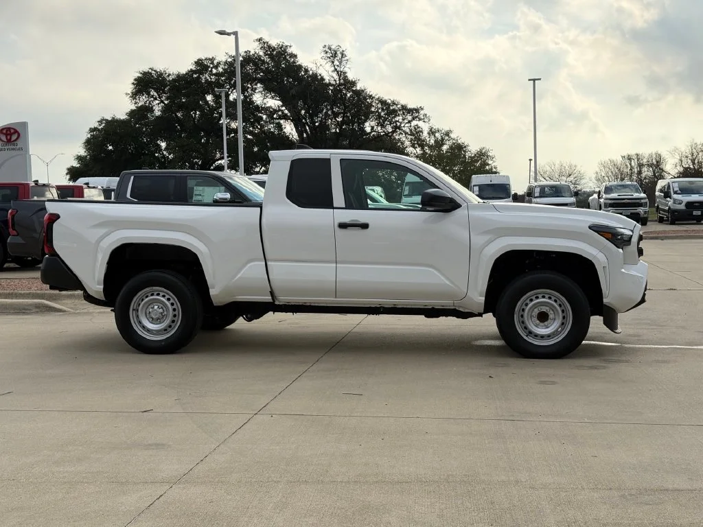 Certified Used 2025 White Toyota SR image 5