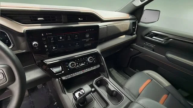 Used 2026 Summit White GMC AT4 image 25