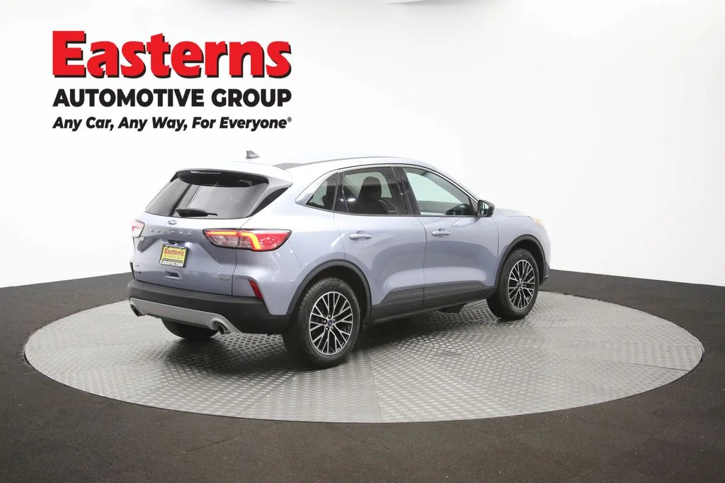 Used 2022 Blue Ford SE image 42