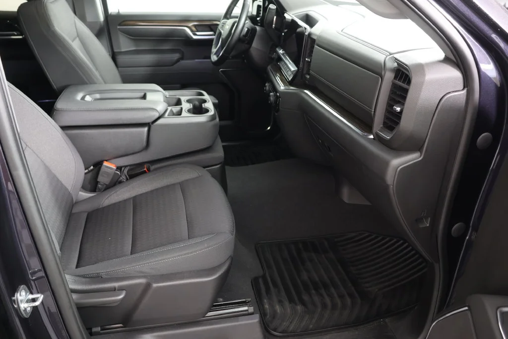 Used 2023 Ash Chevrolet LT image 21