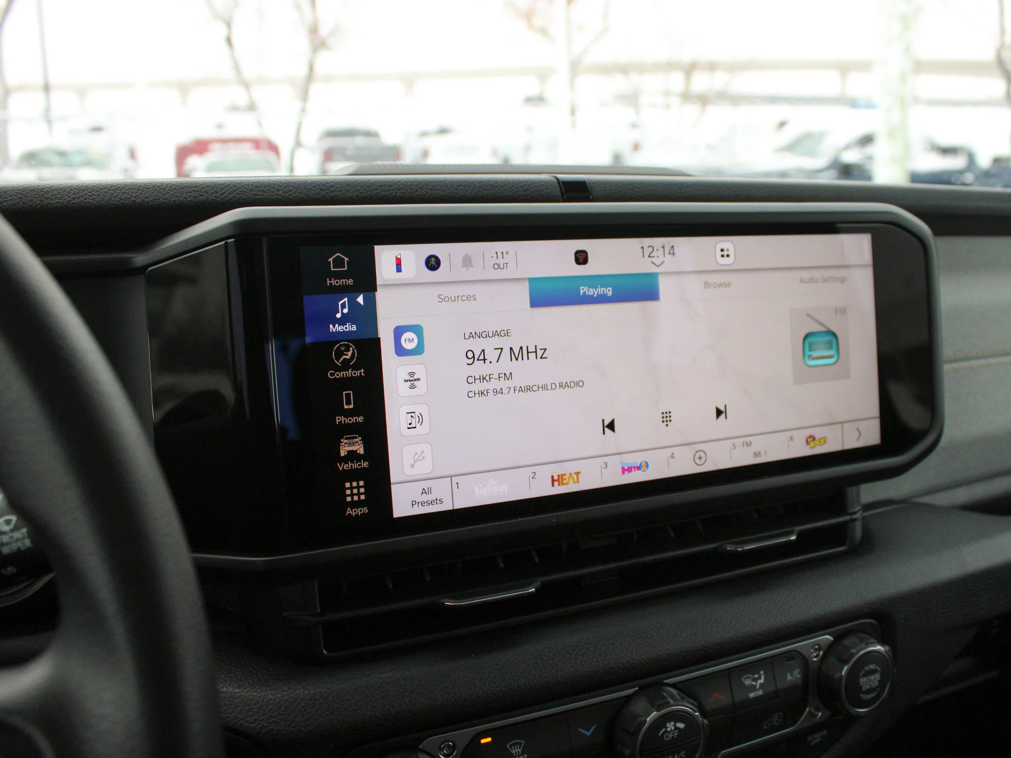 Certified Used 2026 mojito Jeep Sport * No Accidents | Backup Camera | Trailer Tow | Apple CarPlay | Trail Ready image 22