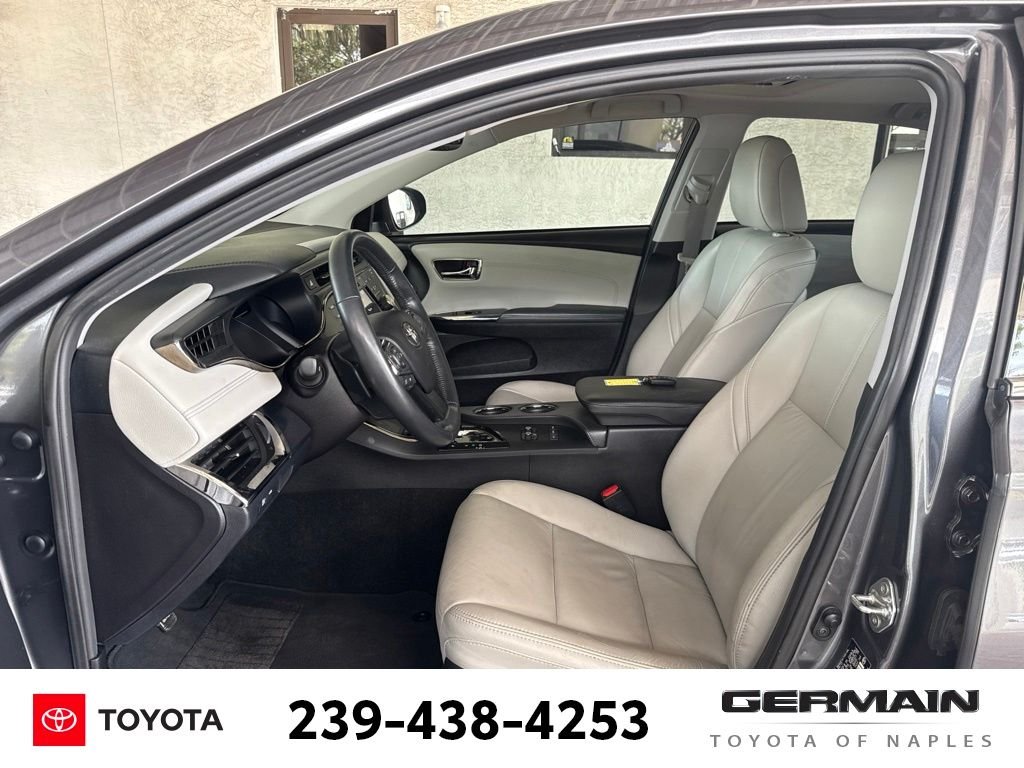 Used 2018 Gray Toyota Touring image 15