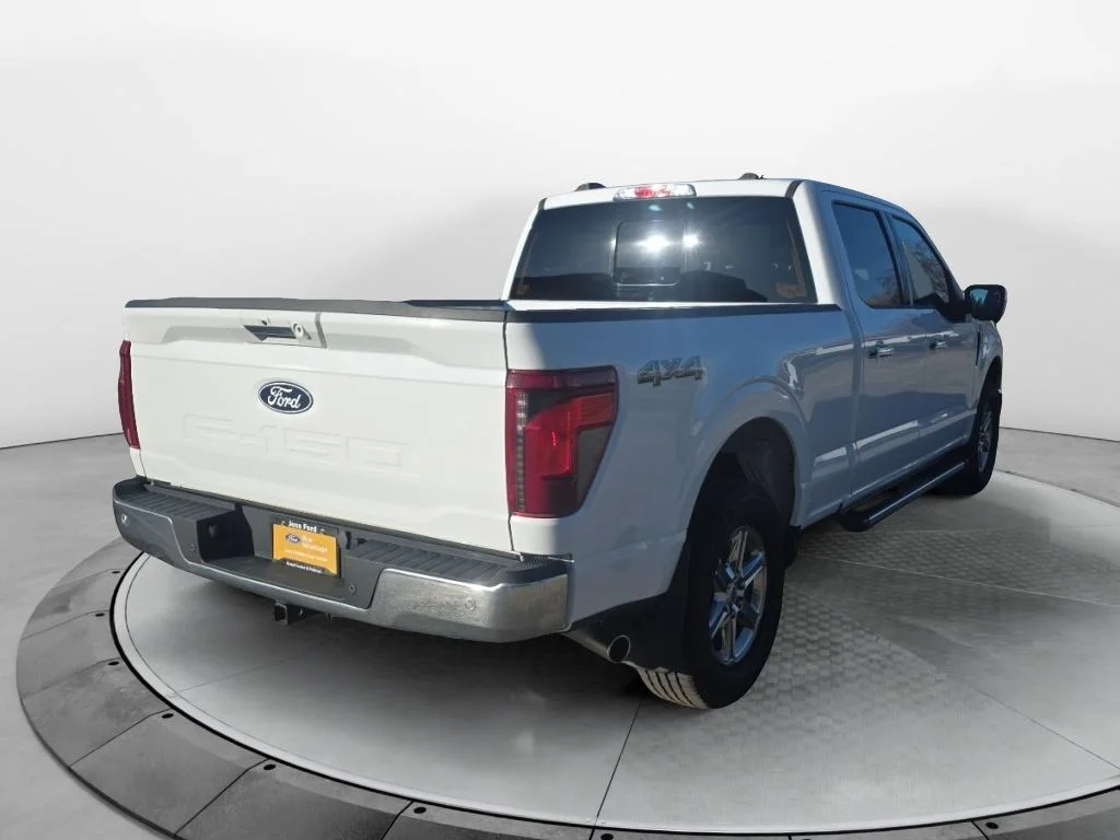 Used 2024 Oxford White Ford XLT image 6