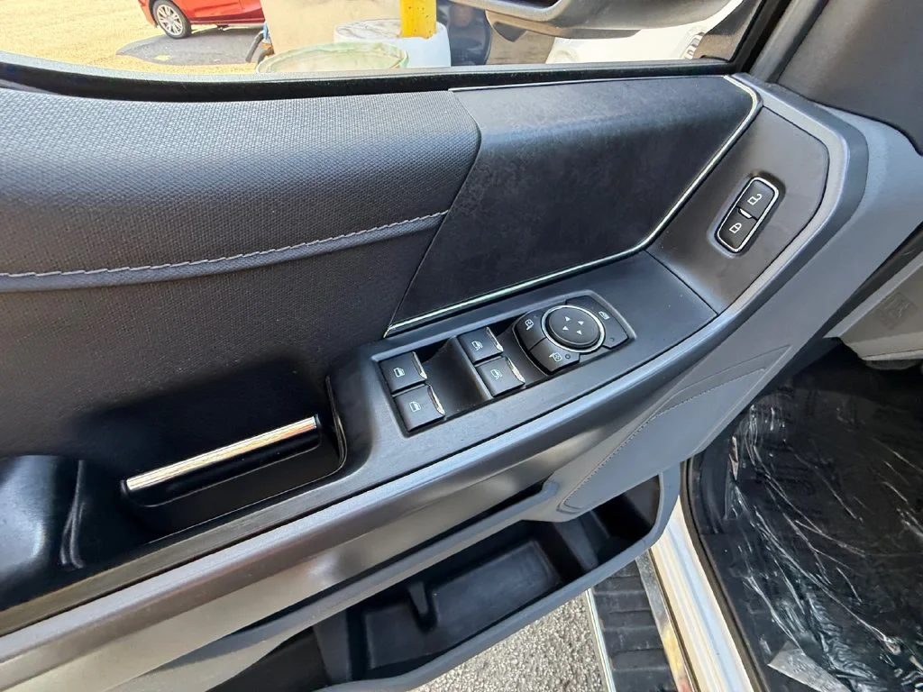 Used 2024 White Ford XLT image 11