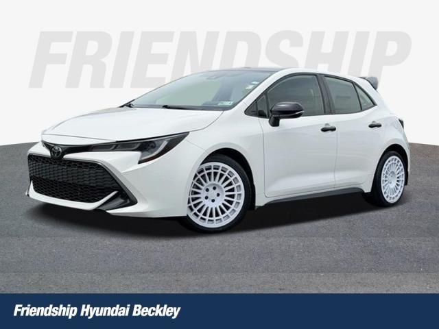 2022 Toyota Corolla Hatchback SE Nightshade Edition