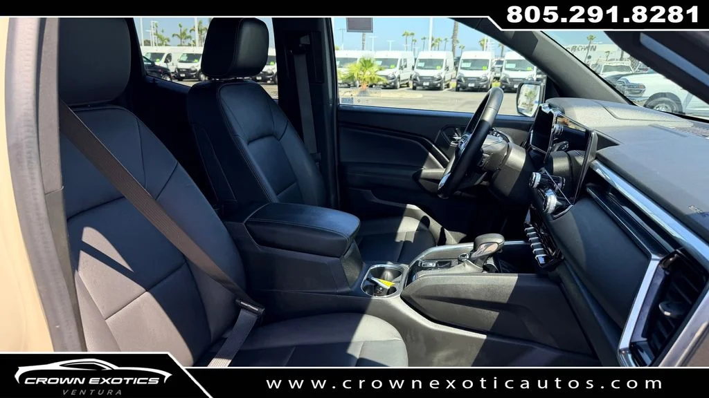Used 2024 Beige GMC Elevation image 11