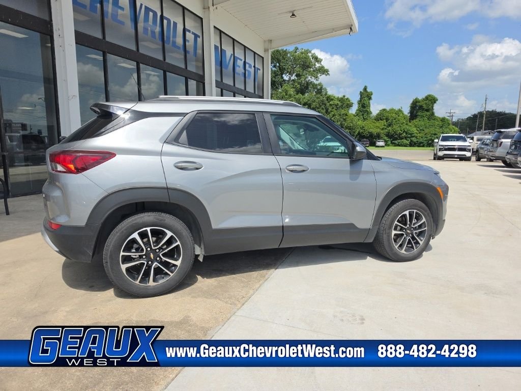 Used 2025 Gray Chevrolet LT image 12