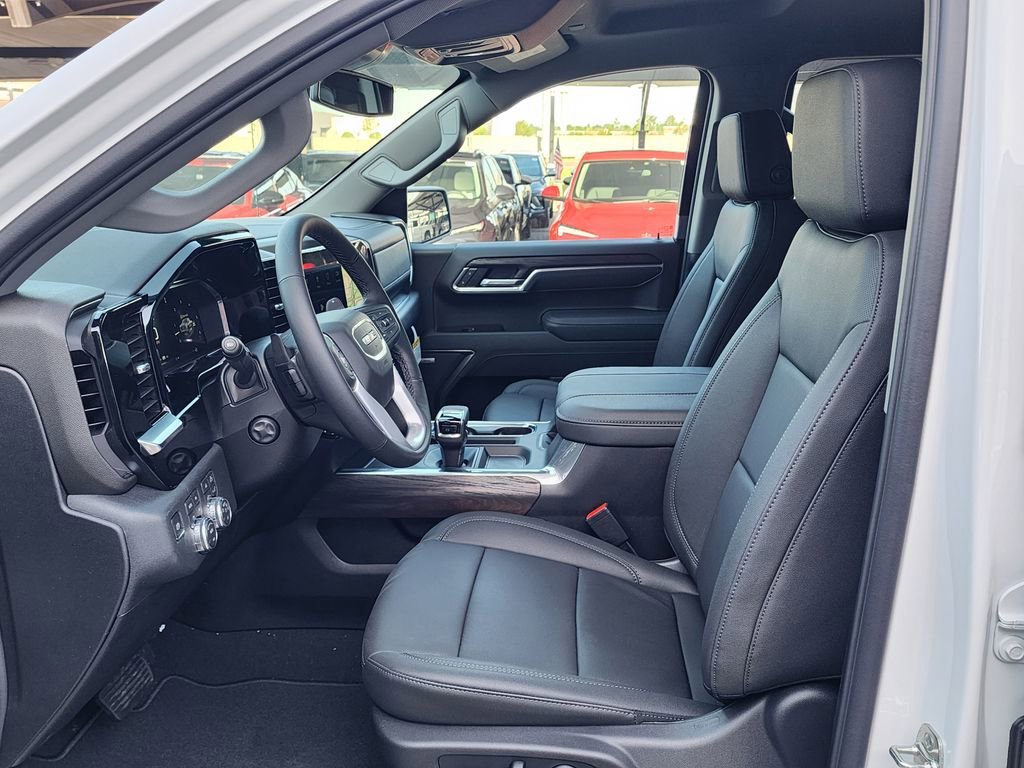 2026 GMC Sierra 1500 SLT - Photo 17