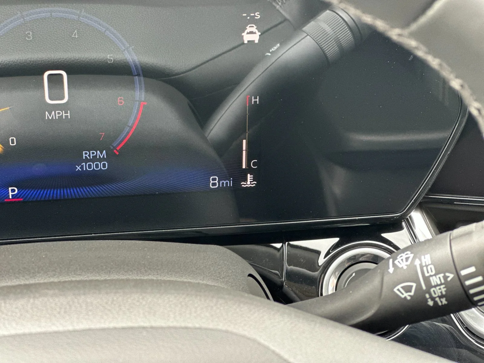 New 2026 Summit White Chevrolet ACTIV image 25