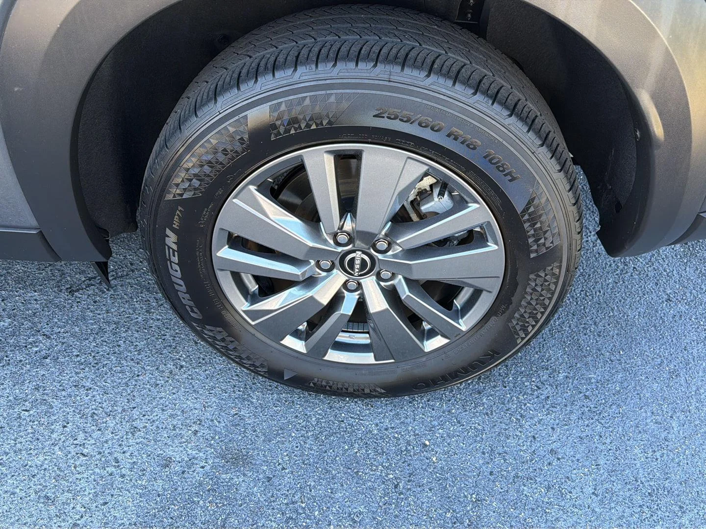 Used 2025 Gun Metallic Nissan SV image 39