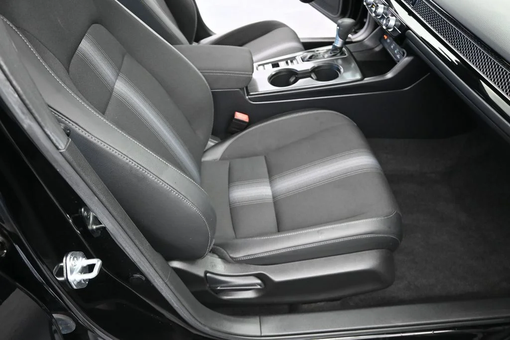 2025 Honda Civic Sport - Photo 11