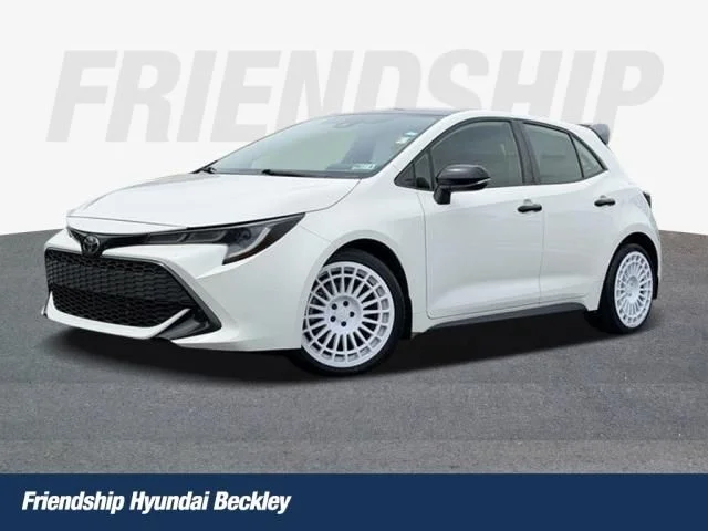 Used 2022 White Toyota SE Nightshade Edition image 1