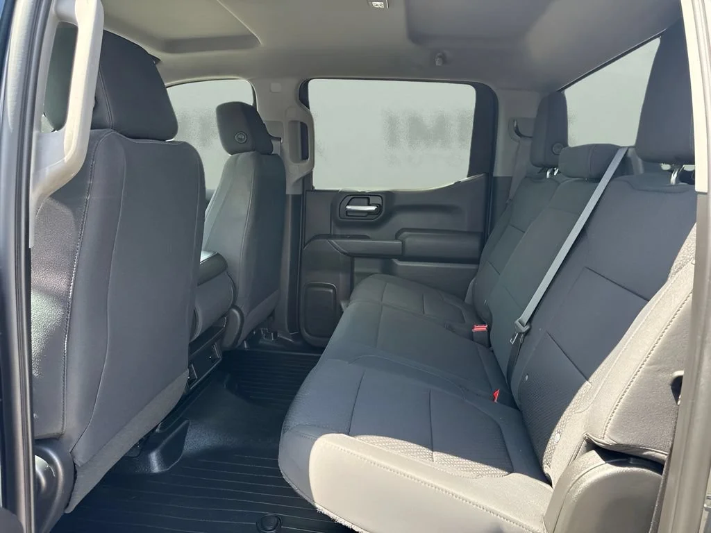 Used 2020 SHADOW GRAY METALLIC Chevrolet Custom image 10