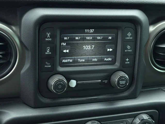 Used 2019 Green Jeep Unlimited Sport image 24