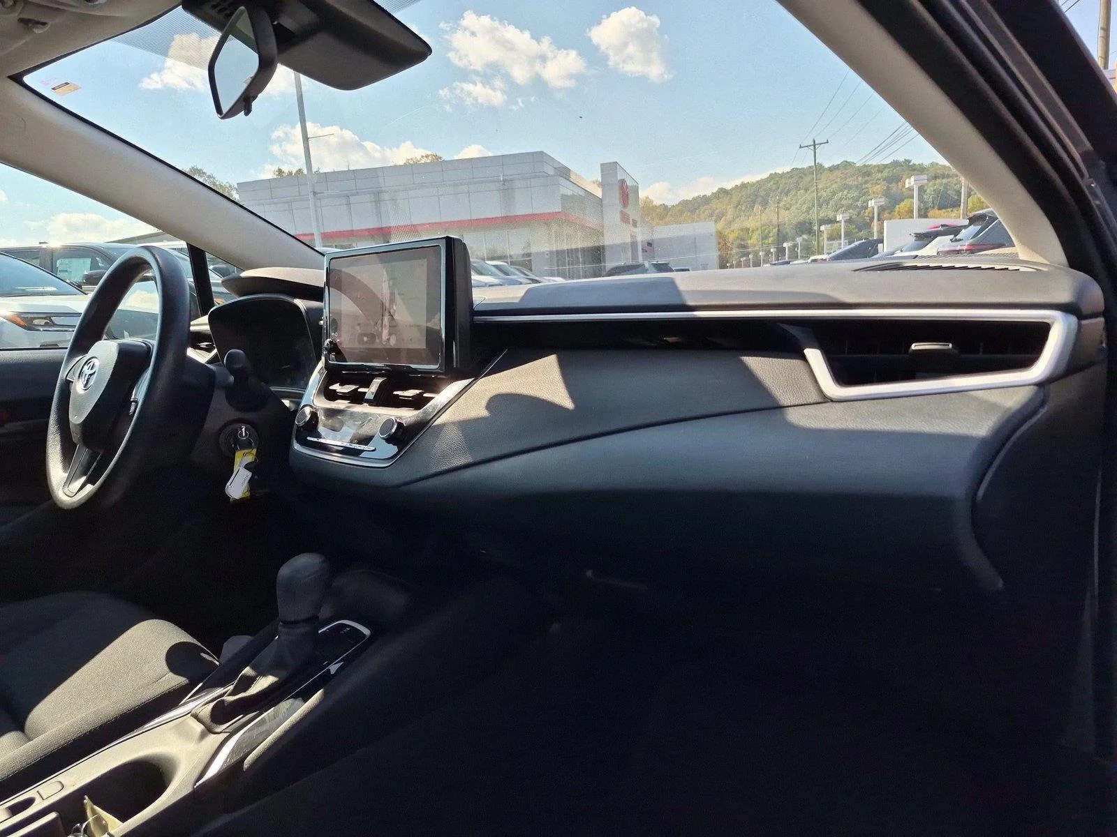 Used 2025 Underground Toyota LE image 35