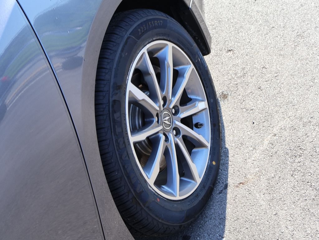 Used 2019  Acura 2.4L image 32