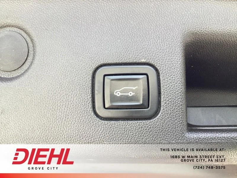 Used 2022 Red Chevrolet LT image 16