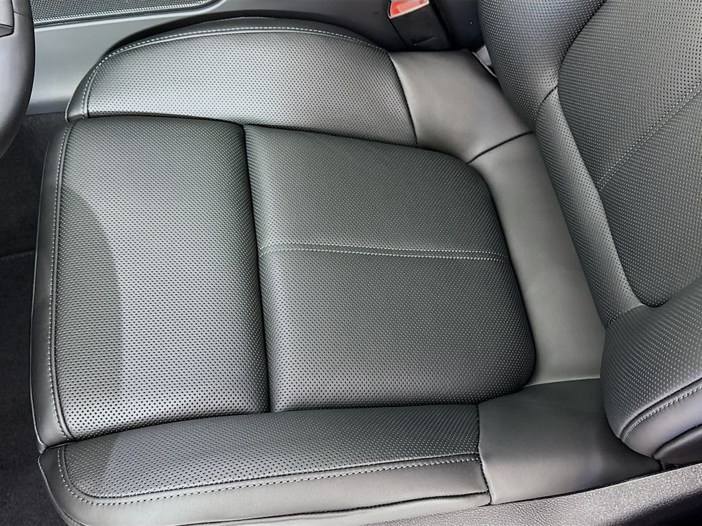 Used 2026 White Porsche  image 21