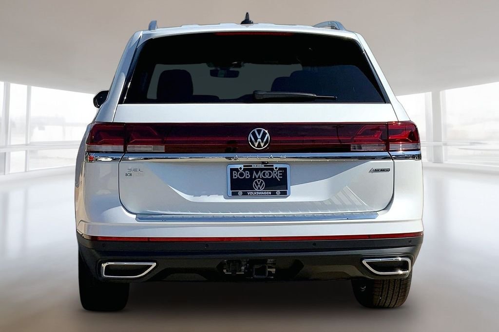 New 2026 Opal White Pearl Volkswagen 2.0T SEL image 4